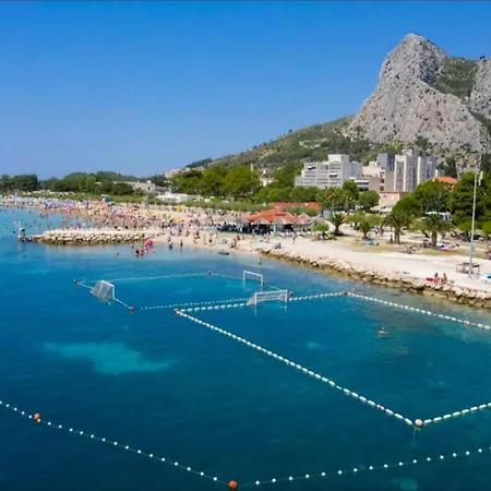 Centar Omis